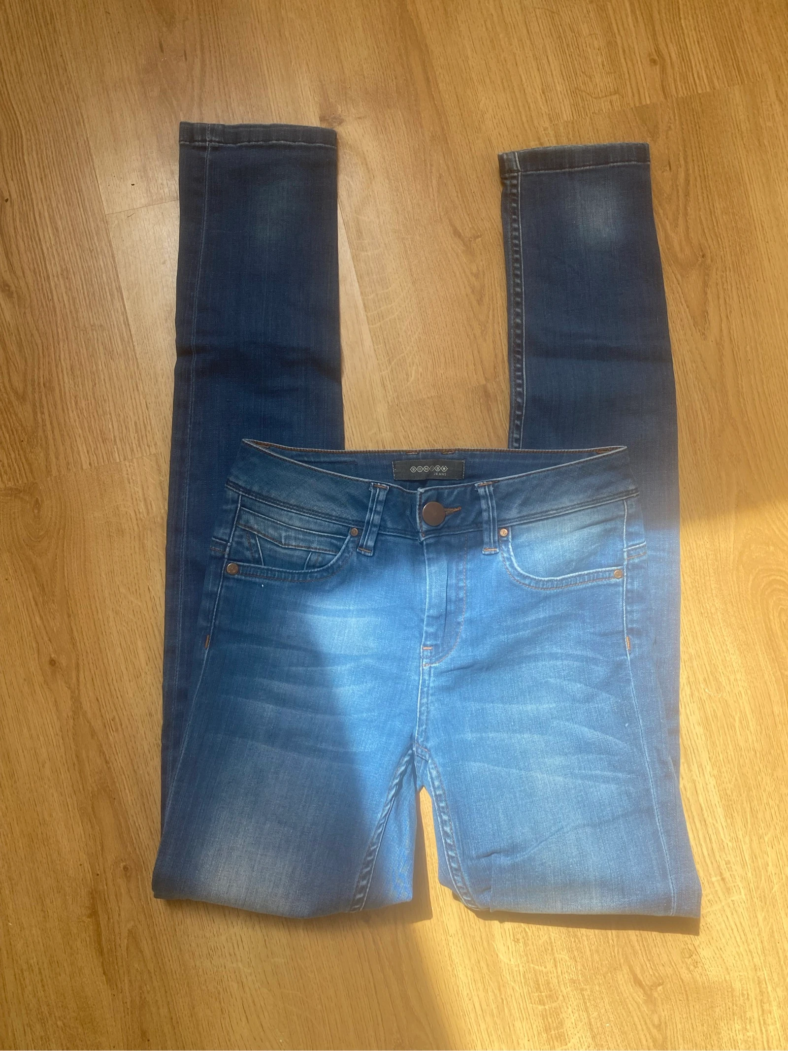 Jean para mujer Bonobo Talla 34 / XXS - Modelo Blissao Seoul - Slim Skinny Azul Descolorido – photo 2